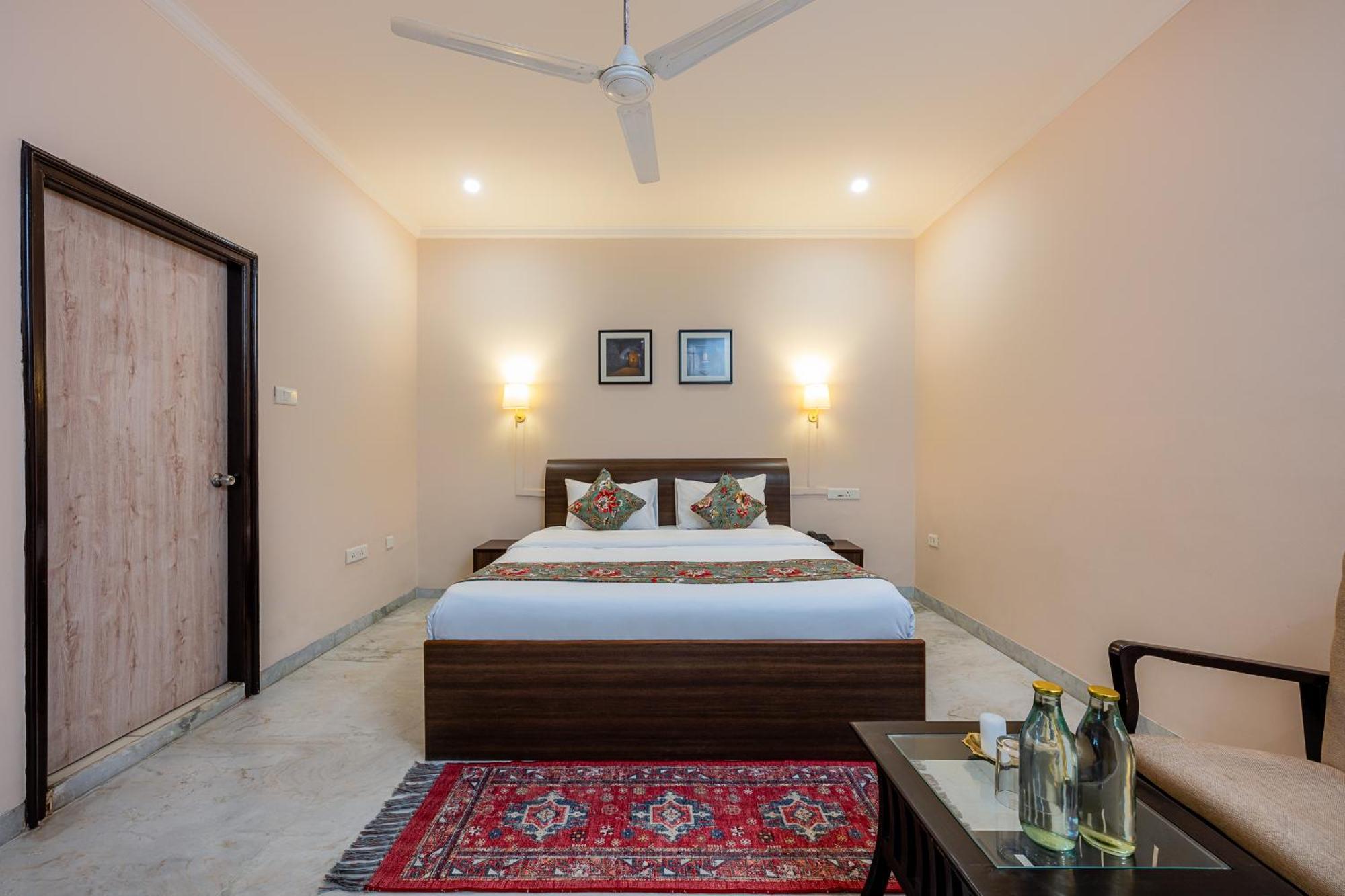 Nine Palms Resort Джайпур Екстериор снимка