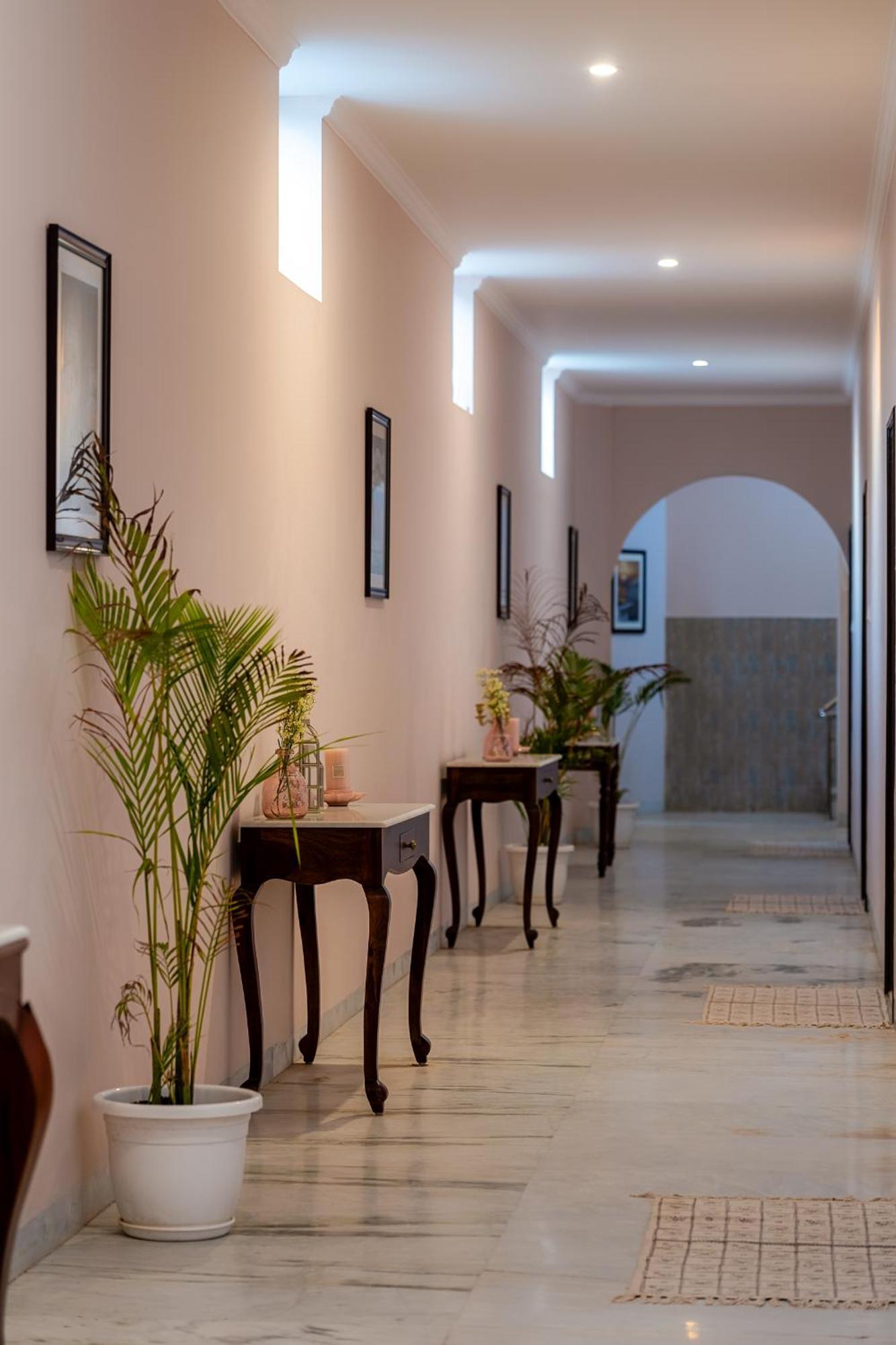 Nine Palms Resort Джайпур Екстериор снимка